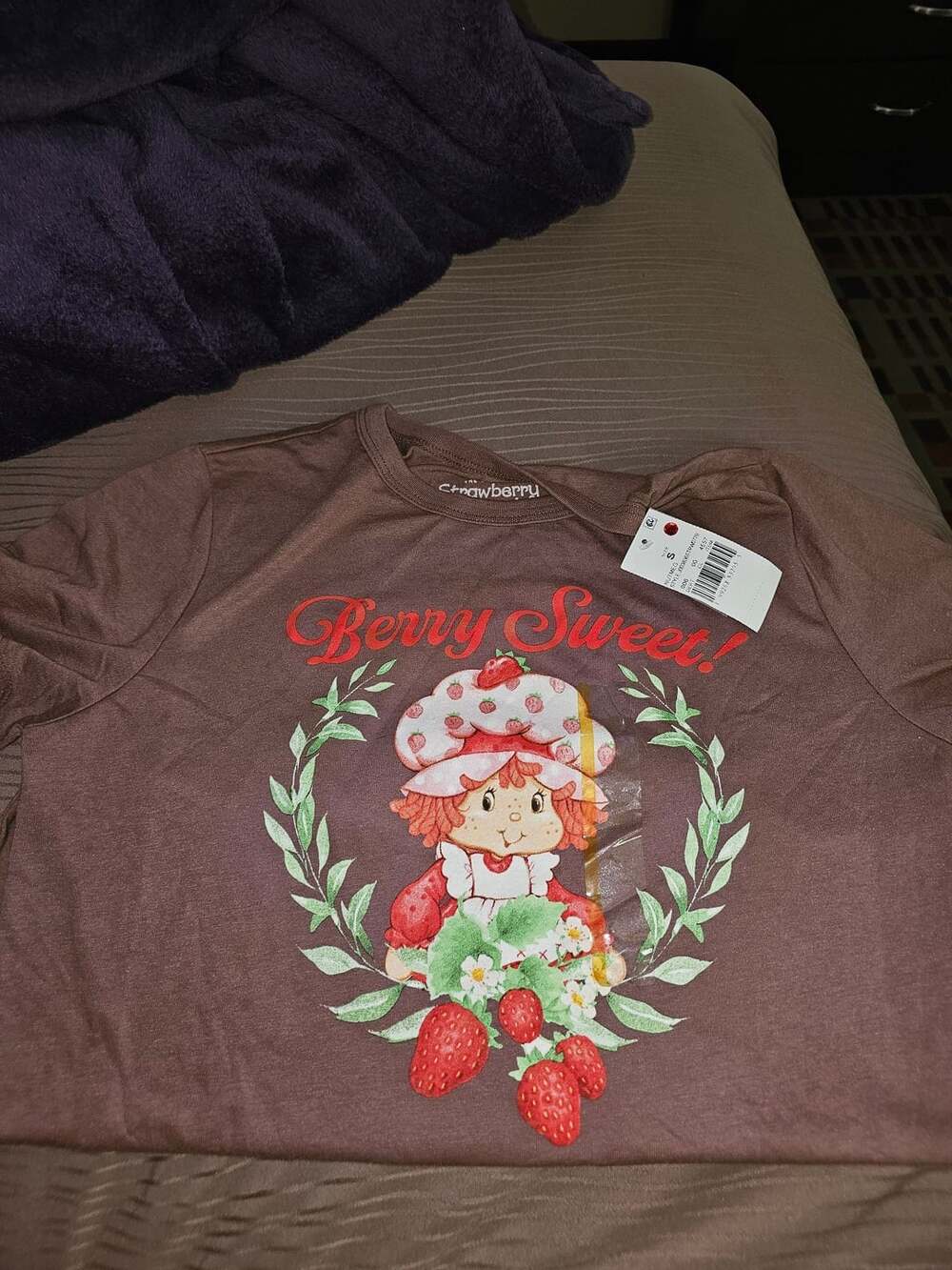 Strawberry Shortcake T-Shirt Size S Brown Graphic Tee